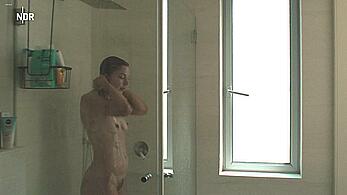 Actress - Liliane Amuat, Yuval Levi: Movie - Sudsee